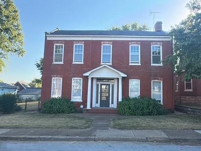 417 Jackson St, Saint Charles, MO, 63301
