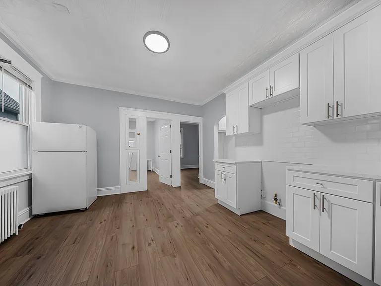 15 Tuttle St #2 — Photo 13
