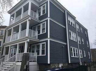 29 Gibson St APT 3R, Dorchester, MA 02122