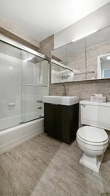 Sold by Akam Sales and Brokerage | media 20