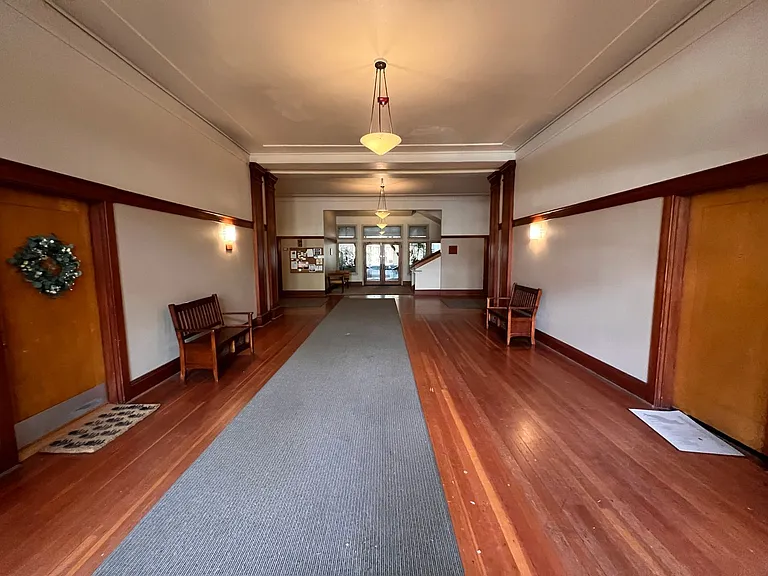650 W 12th Ave #206 — Photo 4