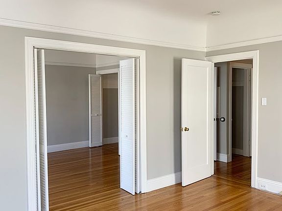 5th image of 3445-3455 Pierce St #45-205