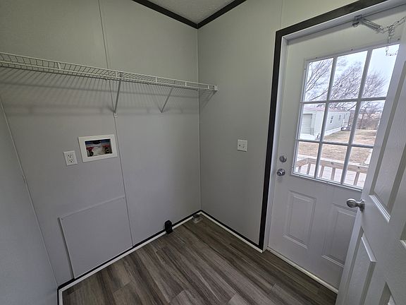 4th image of 700 W Ridgeway Ave #302