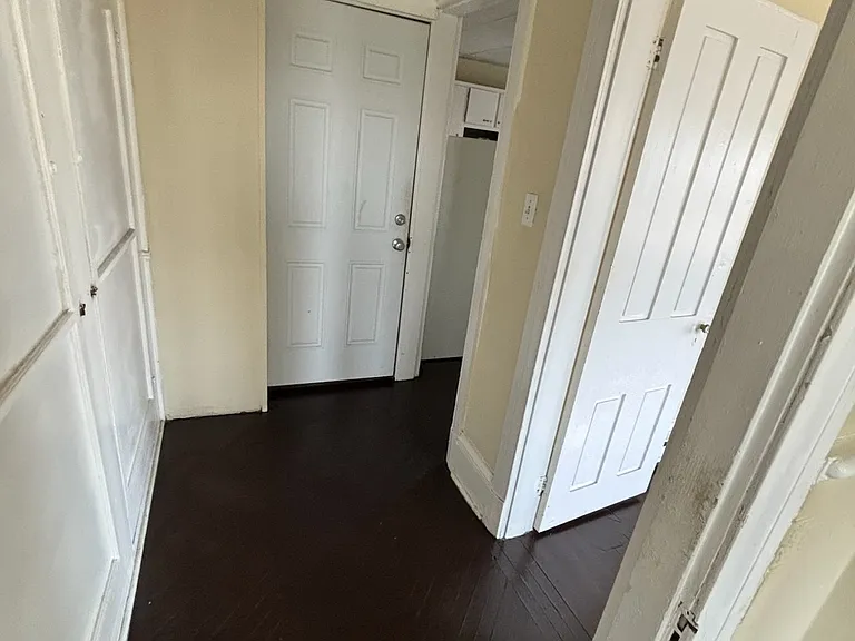 811 W Main St #5 — Photo 7