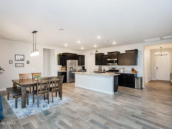 223 W Sg Posey St, Vail, AZ 85641