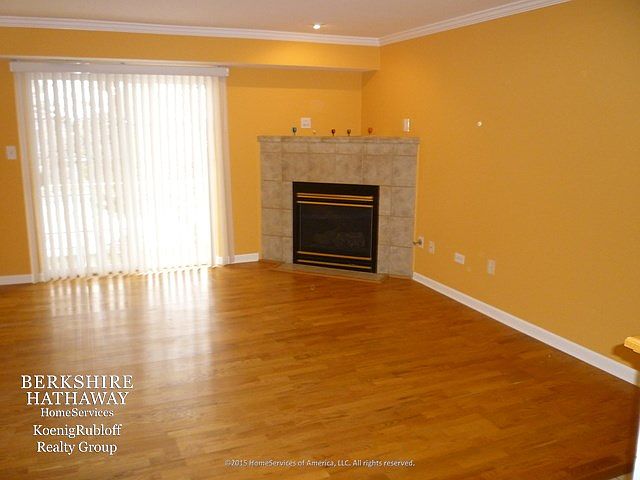 1st image of 1525 N Windsor Dr APT 302