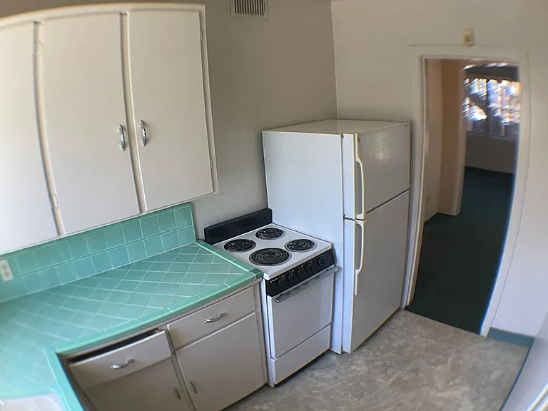 324 N San Francisco St — Photo 3