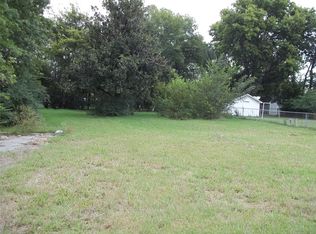 815 S McQuarrie Ave, Wagoner, OK 74467