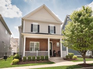 112 Riverfront St, Oakmont, PA 15139