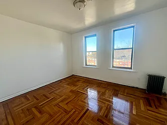 Rented by Nolita Group