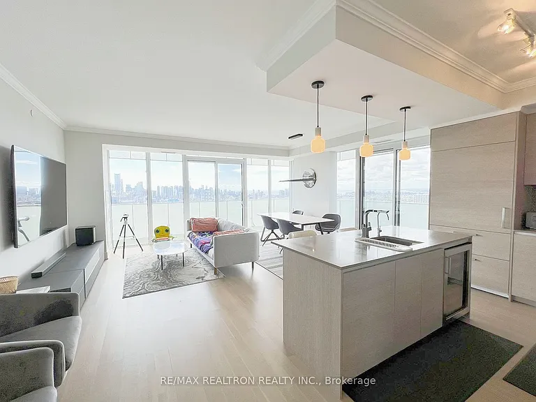 200 Bloor St W #2801 — Photo 7