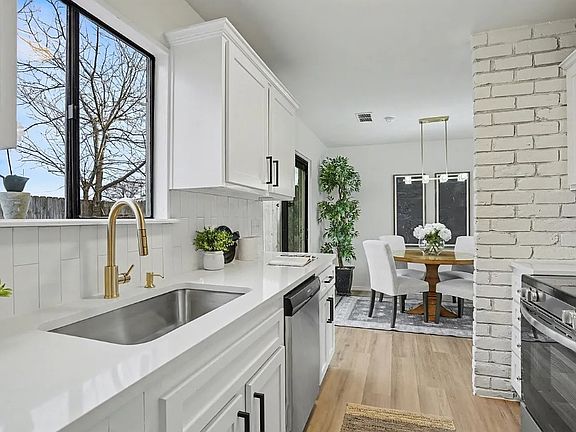 5th image of 2420 54th St #A