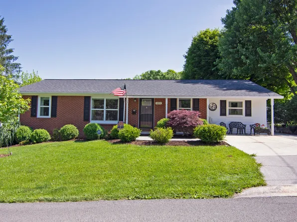 531 Foster St, Lewisburg, WV 24901