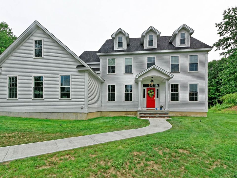 1st image of 216 Patriot Hill Dr