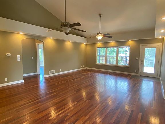 2nd image of 1408 Wilson Ave #201