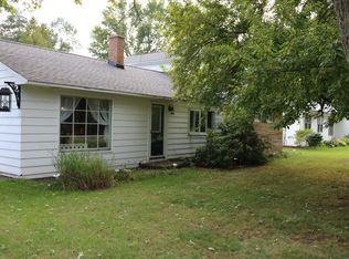 917 Eureka St, Greenville, MI 48838