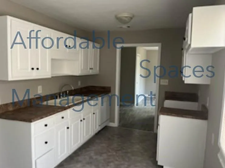 Building Photo - 4077 Saint Charles Pl