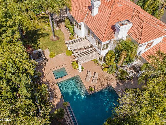 3rd image of 31867 Saddletree Dr