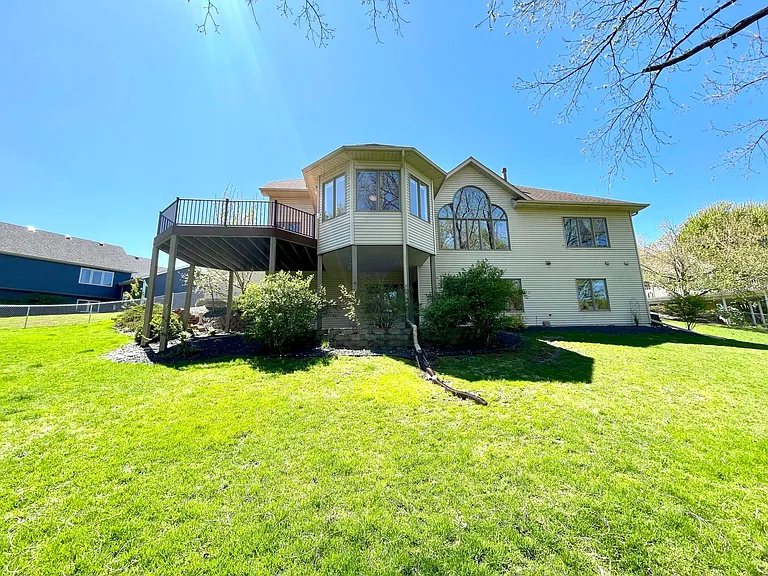 640 S Park Ct — Photo 38