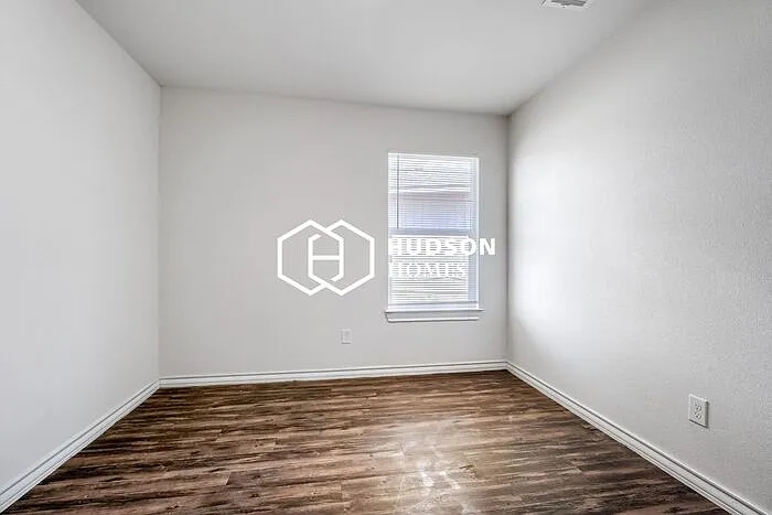 3511 E Colgate St — Photo 7