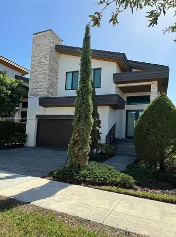 1st image of 10376 NW 76th Ter