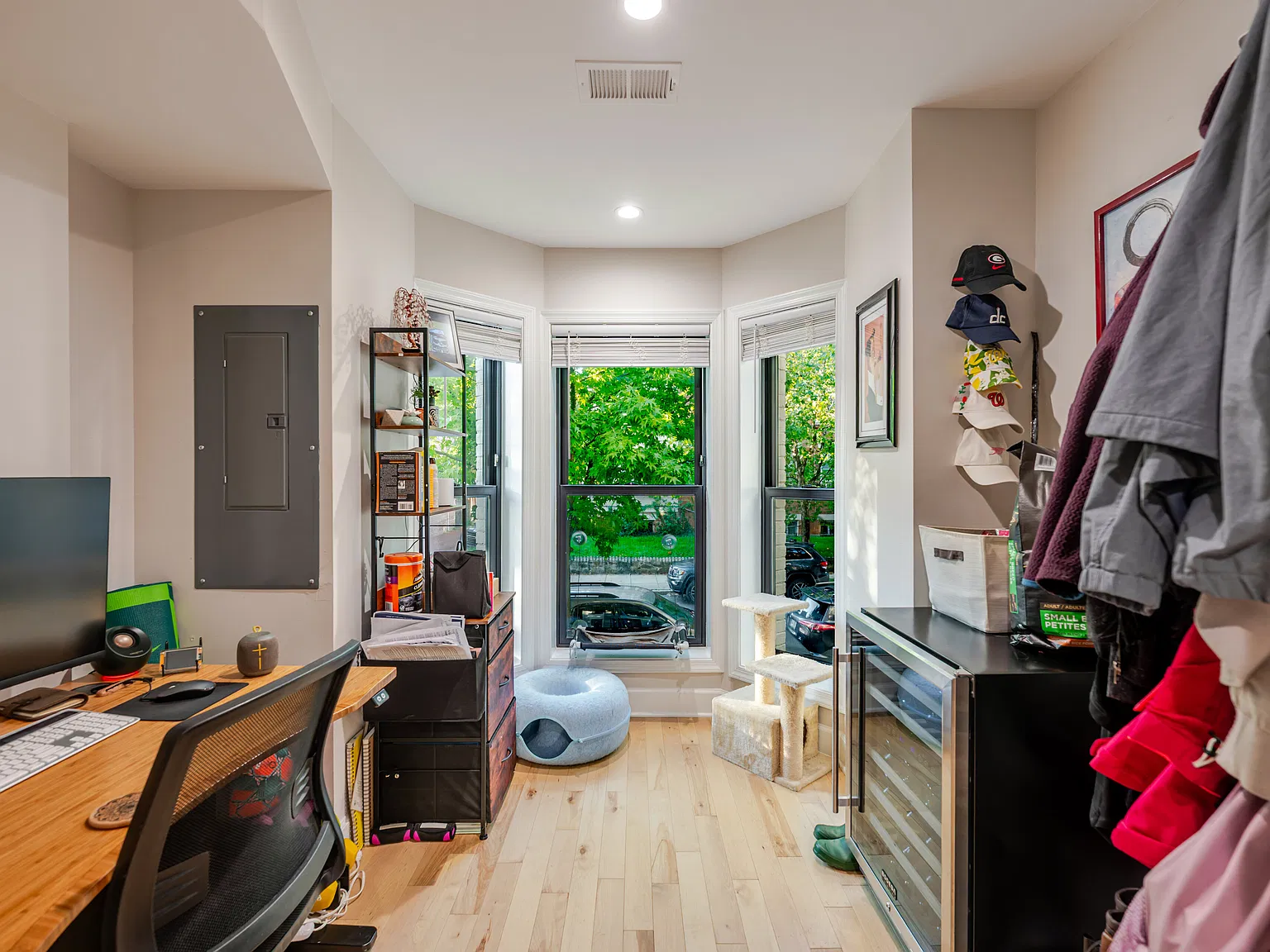 2 bed, 2.5 bath, 2041 sqft, $4,200 — Photo 4