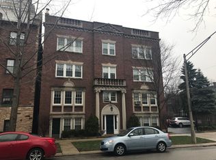 1018 Randolph St #C, Oak Park, IL 60302