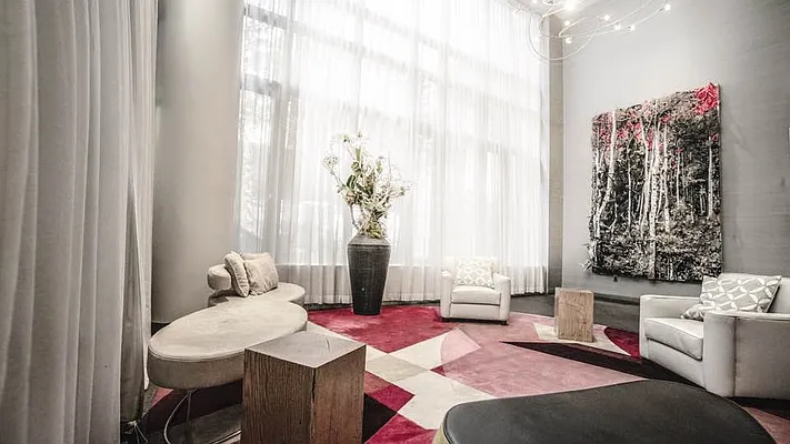 Rented by R New York | media 30