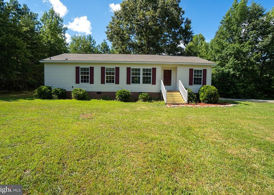 3 Bedrooms/2 Bathrooms