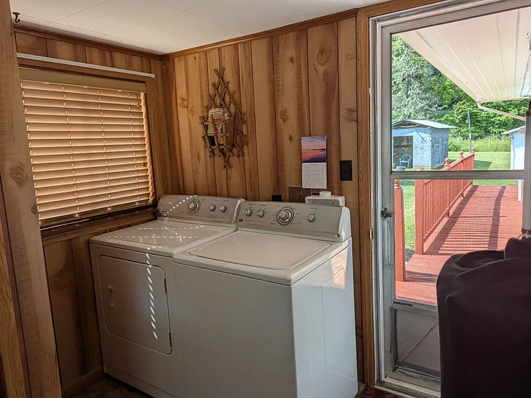 13 Mirrowen Holw — Photo 11
