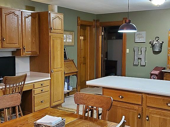 KITCHEN VIEW 2