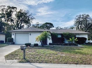 8711 Forest Lake Dr, Port Richey, FL 34668