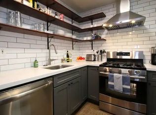 Stunning Duplex with Wrap Around Deck - Available Now, San Diego, CA 92113