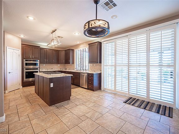 4th image of 344 Hedgehope Dr