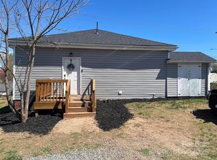 133 North St, Rutherfordton, NC 28139