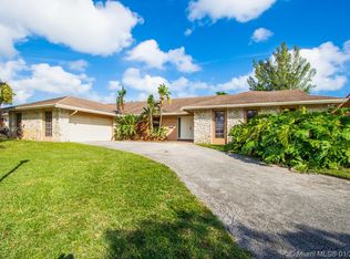 19731 NE 22nd Ave, Miami, FL 33180
