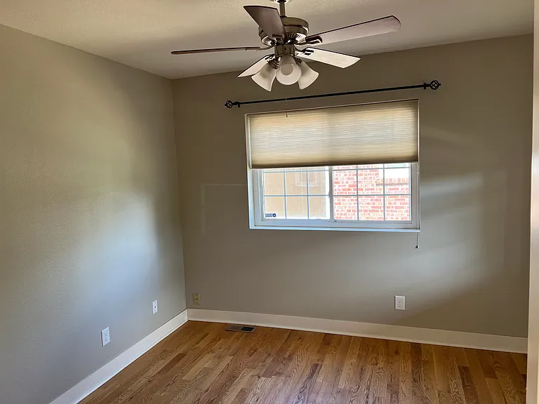 3241 N Fillmore St — Photo 7