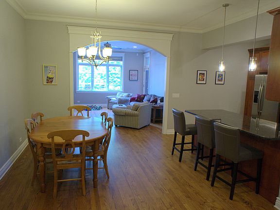 4th image of 4927 N Damen Ave APT 3C