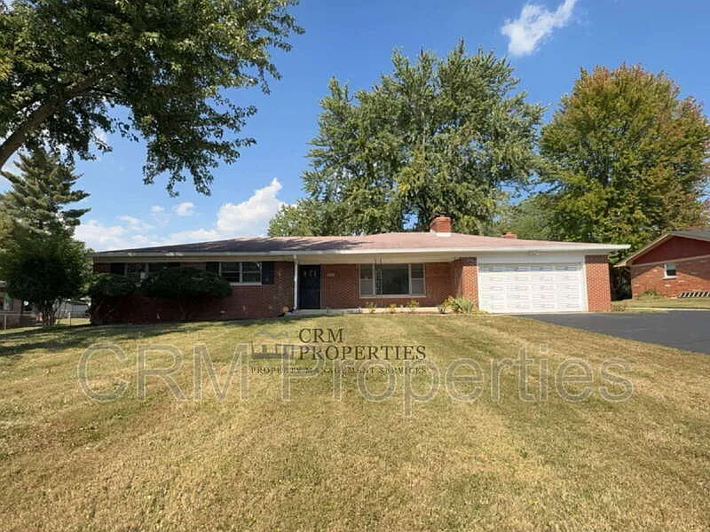 4610 Dickson Rd photo 1
