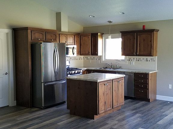 Rustic Alder with Soft Close