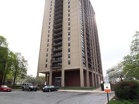 1st image of 2901 S Michigan Ave APT 1308