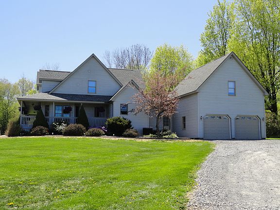 Side View with Garage