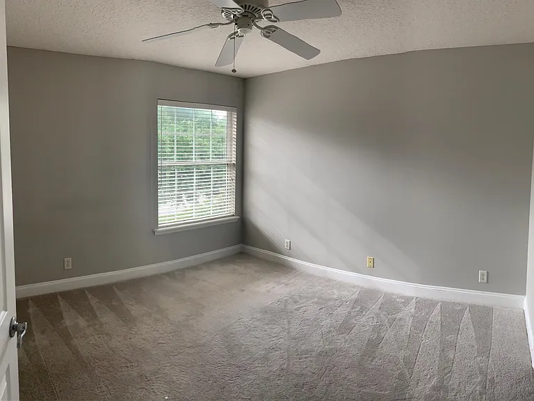 Upstairs bedroom 1