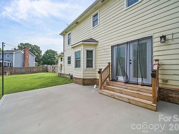 5th image of 2257 Swain Ct #10