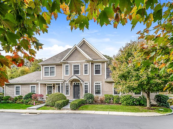 102 Colonial Village Circle