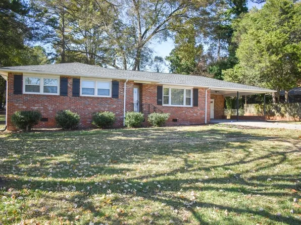 830 Patch Dr, Spartanburg, SC 29302