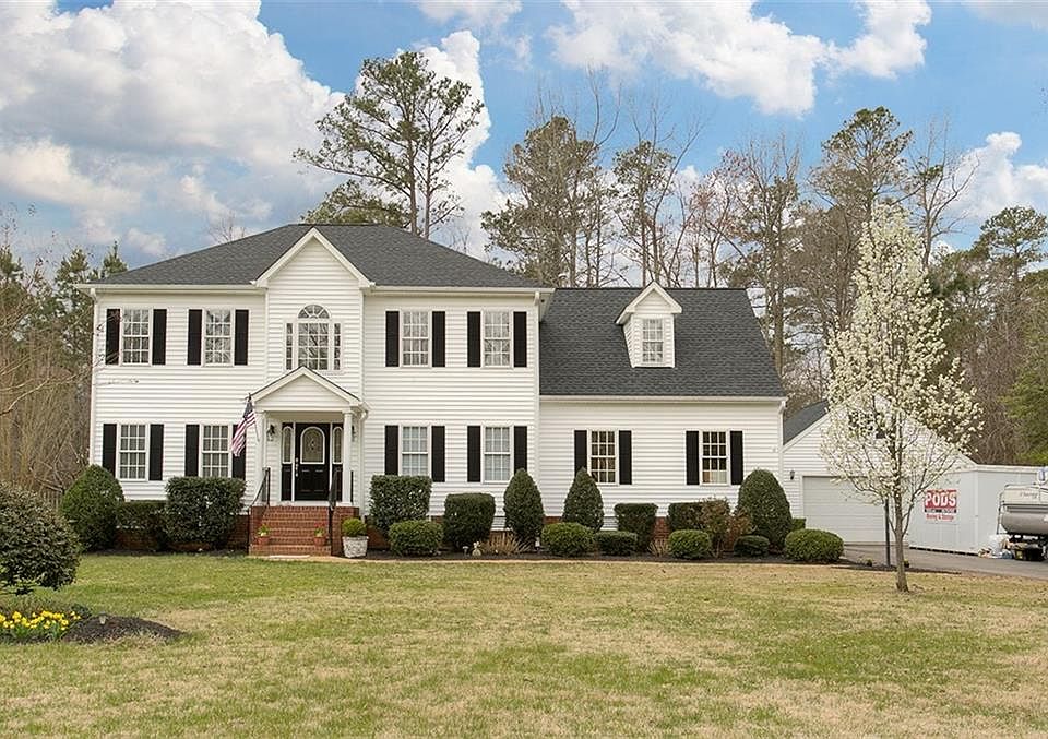 1st image of 613 Greyshire Dr