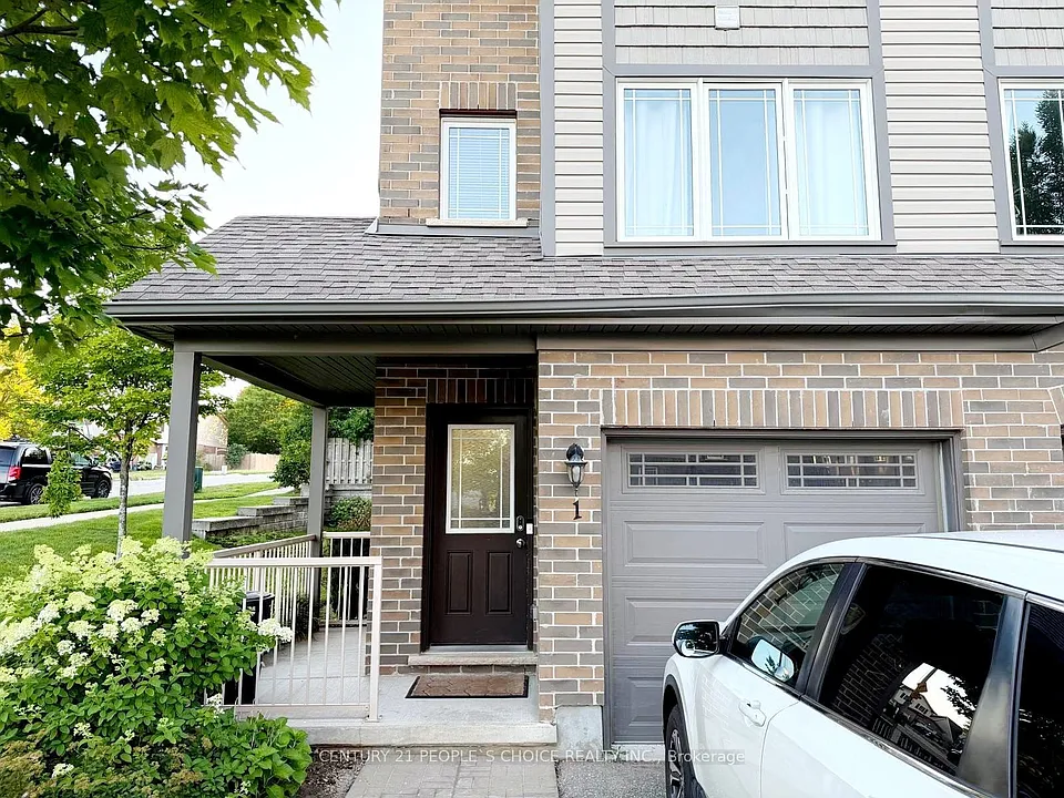 12 Poplar Dr #1