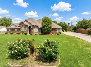 918 Skyline Dr, Van Buren, AR 72956
