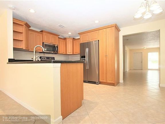 4th image of 4261 NW 110th Ave #South